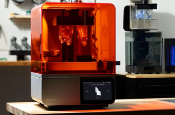 Formlabs的新型3D打印机速度更快使用成本更低