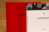 OnePlus推出限量版红色视角摄影书